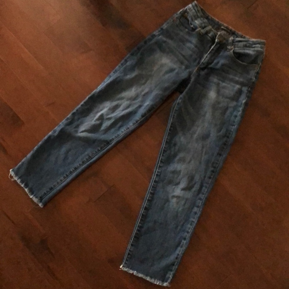 Straight leg fit Blue jeans